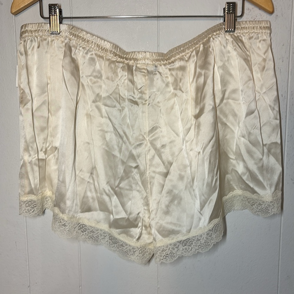Etam Milky Silk Pajama Shorts - Picture 7 of 8